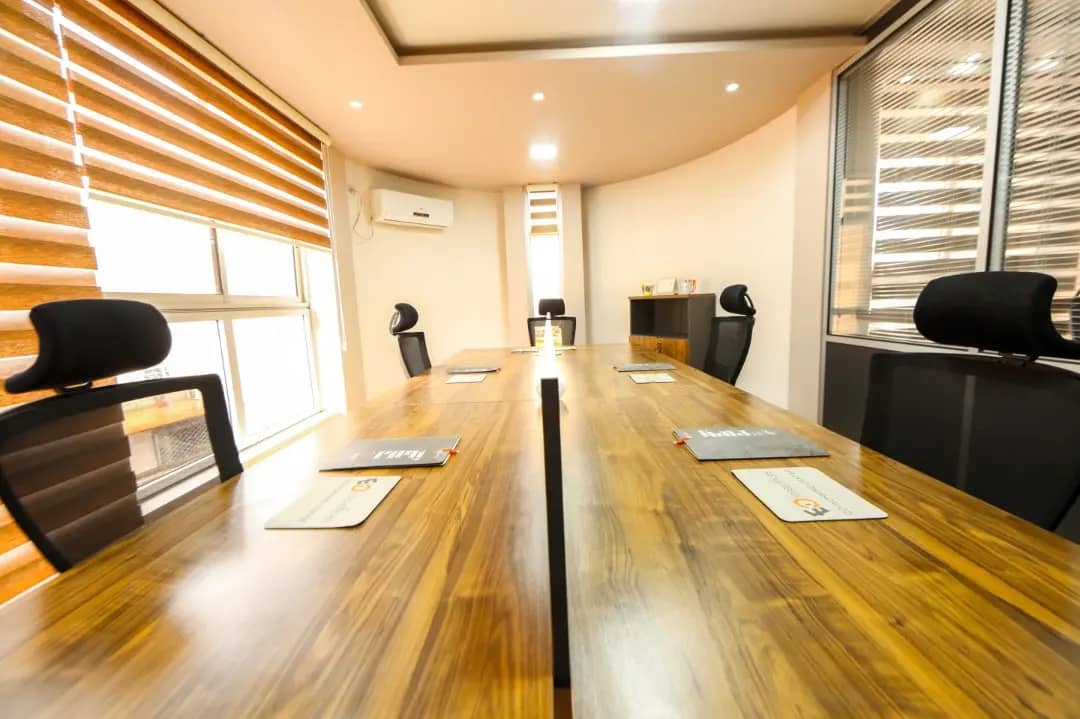 Bureau directionnel EasyOffices Yaoundé